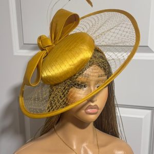Fascinator hat